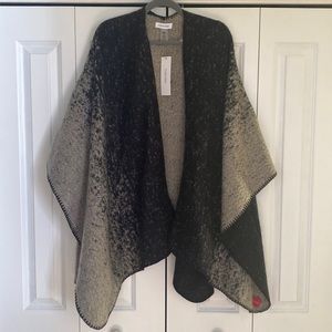 NWT Calvin Klein Poncho/Wrap
